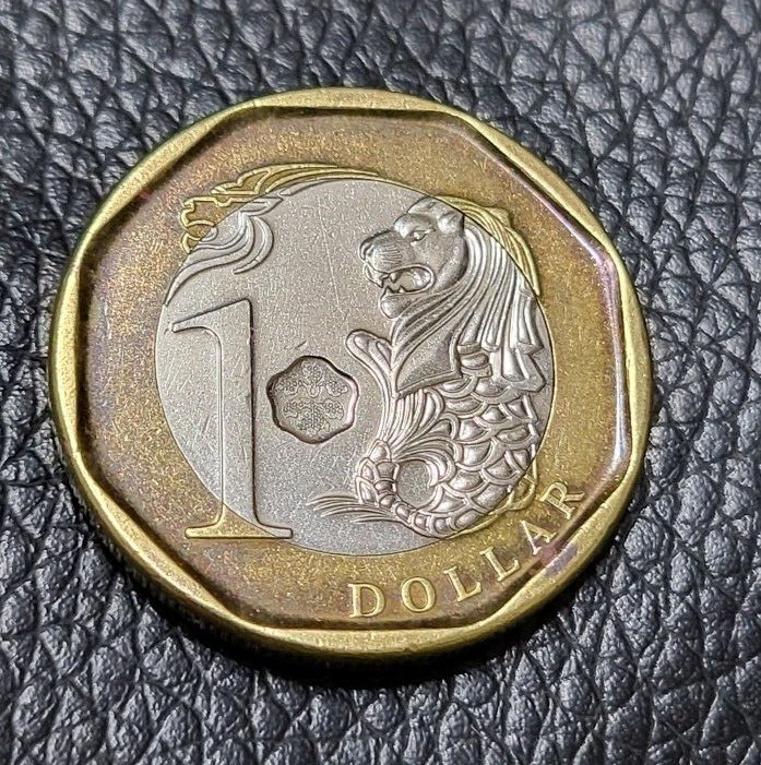 Read more about the article 2013 SINGAPORE 1 DOLLAR COIN