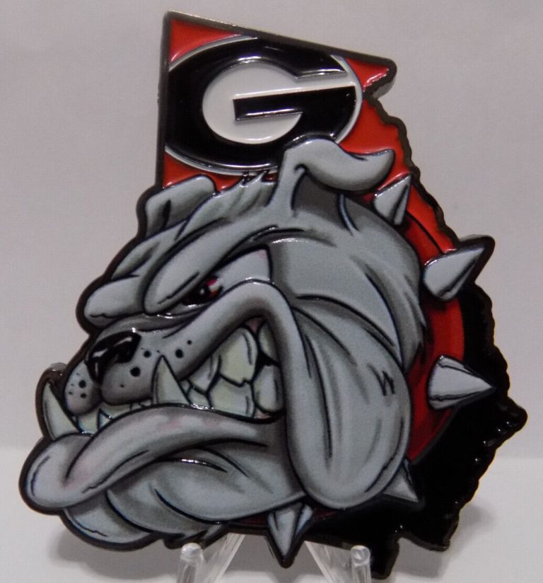 Read more about the article UGA UNIVERSITY OF GEORGIA BULLDOGS FOOTBALL NAVY BACK TO BACK CHAMPIONSHIP COIN