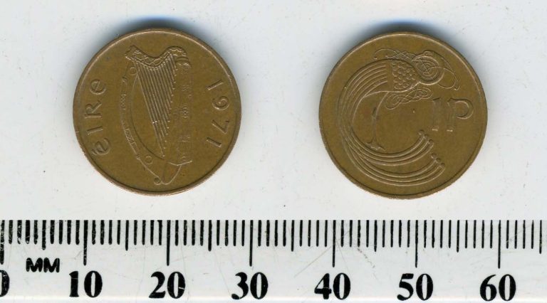 Read more about the article Ireland 1971 – 1 Penny Bronze Coin – Irish harp – Stylized bird