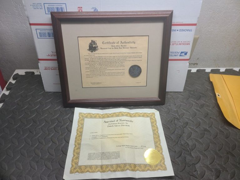Read more about the article Dutch Silver Ducaton Recovered from 1743 Hollandia Shipwreck with COA Framed