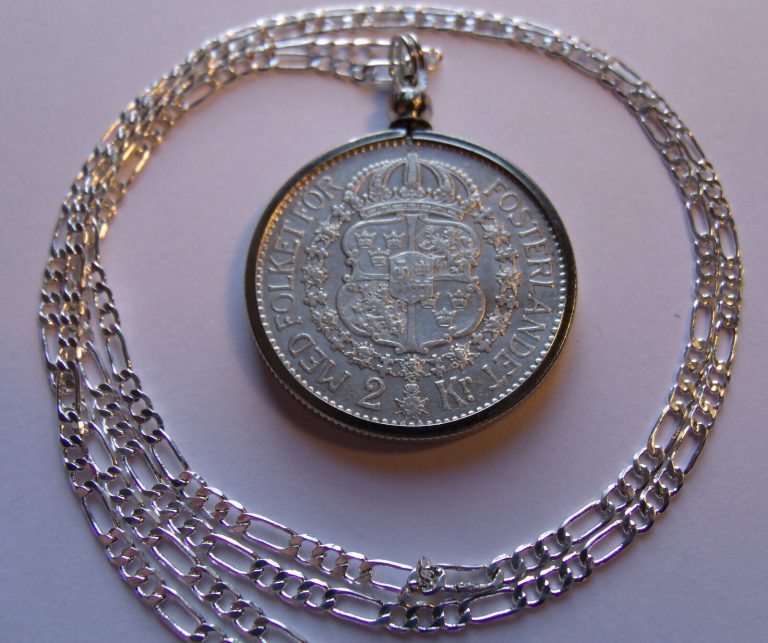 Read more about the article 1924 SWEDEN SILVER 2 KRONA SILVER Coin Pendant  28″ Silver Italy Rope chain 31mm