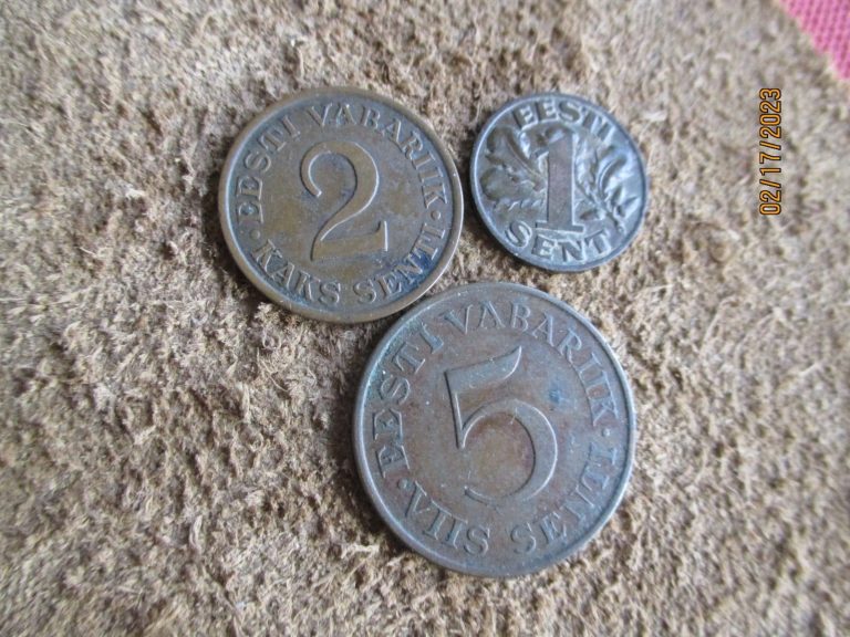 Read more about the article 1929 Estonia 1 2 5 Cents  lot 3 coins