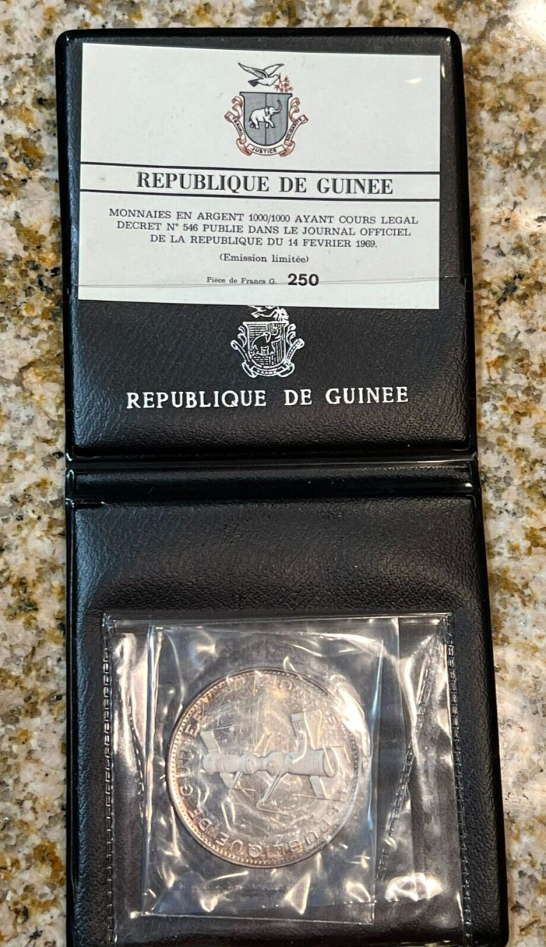 Read more about the article 1969 GUINEA SILVER  250 Francs  1969 KM#12 Lunar Moon Satellite  w Elephant