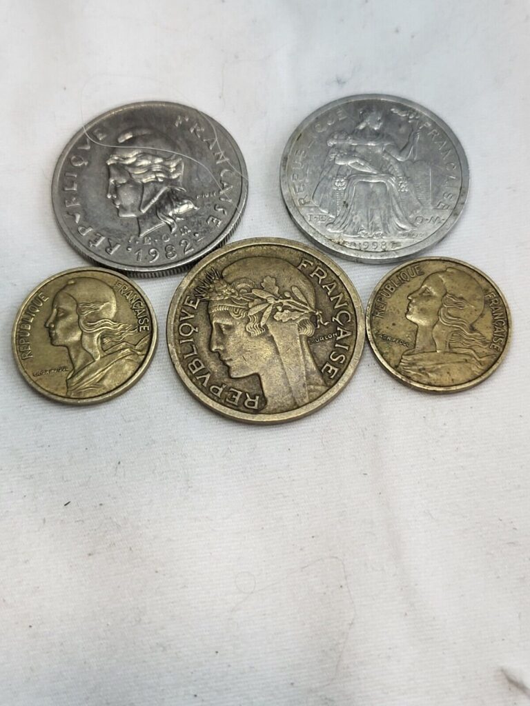 Read more about the article 5 French Coins Lot