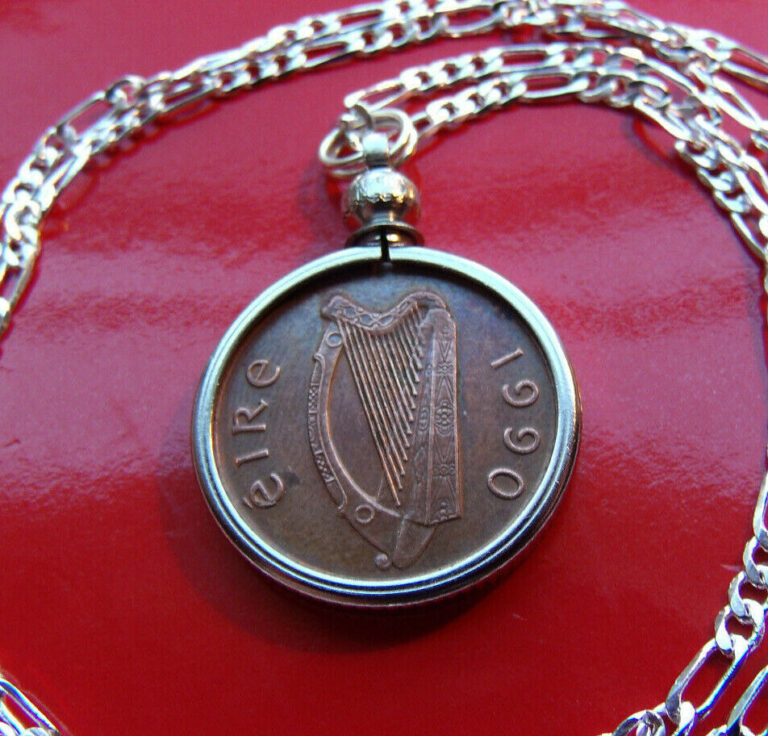 Read more about the article IRELAND 1990  Harp and  Bird of Kells Bezel on a  30″ .925 Sterling Silver Chain