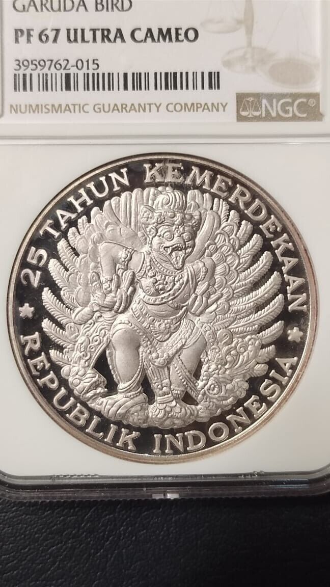 Read more about the article PF 67 ULTRA CAMEO INDONESIA 1970 SILVER 750 RUPIAH GARUDA BIRD NGC