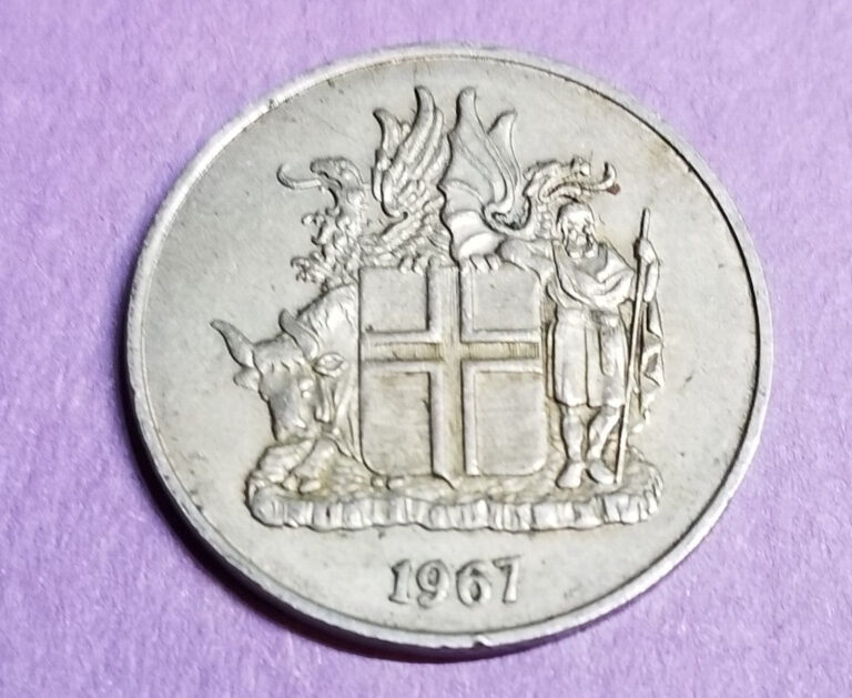 Read more about the article 1967 Iceland 10 Kronur Coin