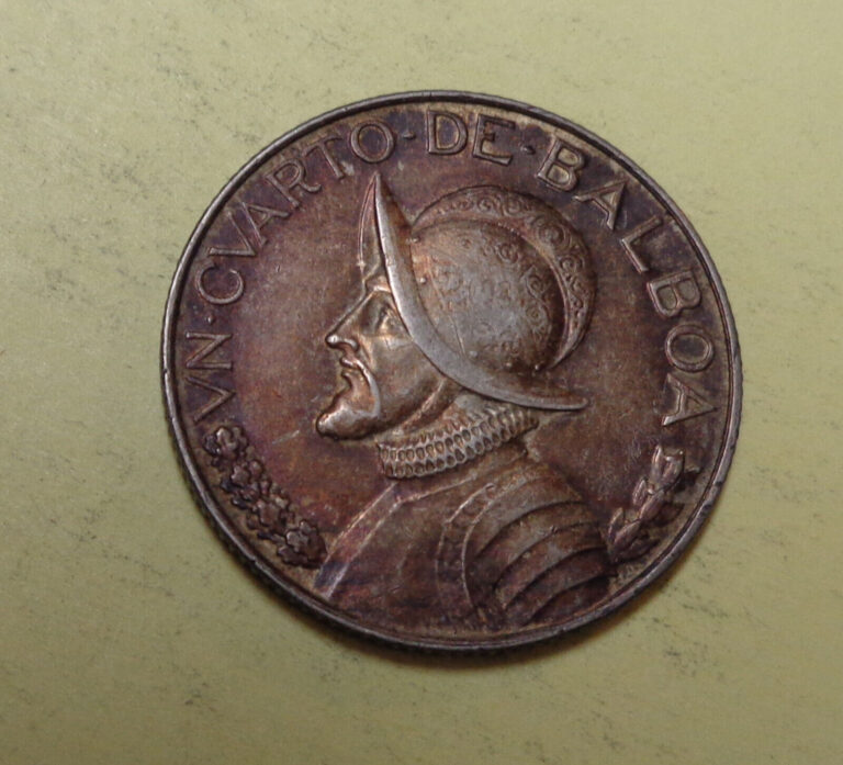 Read more about the article Panama 1/4 BALBOA 1947 Silver Coins Nice AU Toned