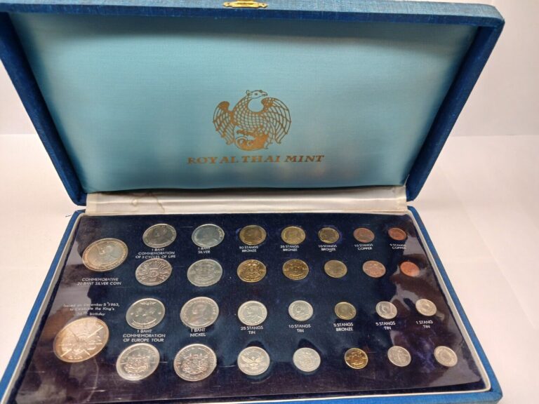 Read more about the article 1944-1963 Thailand-complete official Royal Thai Mint set (30) with 4 silver coin