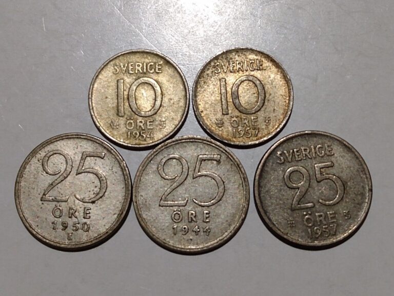 Read more about the article 1944 to 1957 SWEDEN 10 and 25 ORE SMALL SILVER (5  COINS)