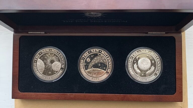 Read more about the article Kiribati $5 $10 $20 DOLLARS 2000 PROOF  First Official Coins of New Millennium
