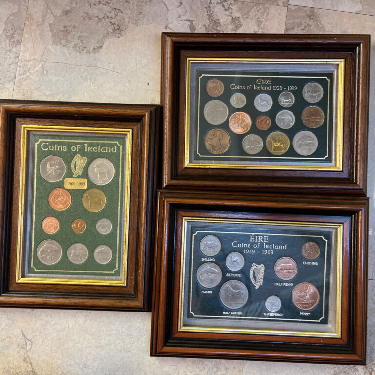 Read more about the article Vintage COINS of IRELAND 1942-1999 Original Case Wood Frame Hanging Nice