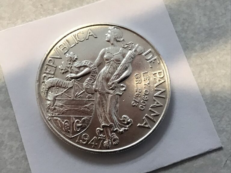 Read more about the article 1947 Panama 1 Balboa – KM13 – .900 SILVER CROWN