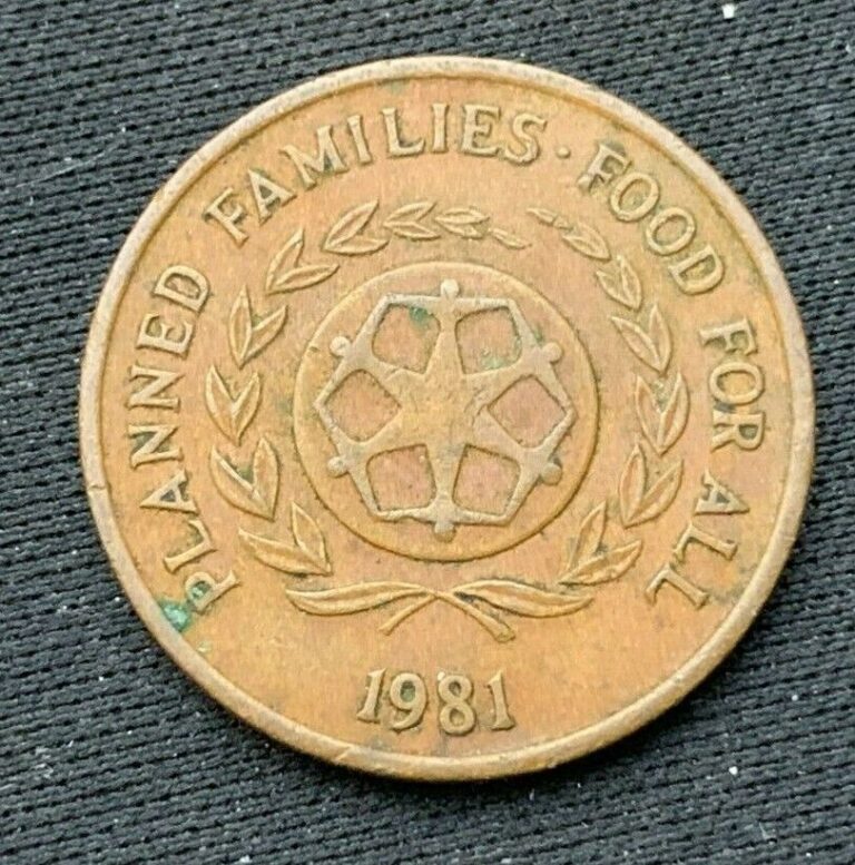 Read more about the article 1981 Tonga 2 Seniti Coin XF AU  ( 1.1 Million Minted ) Rare  World Coin    #K515