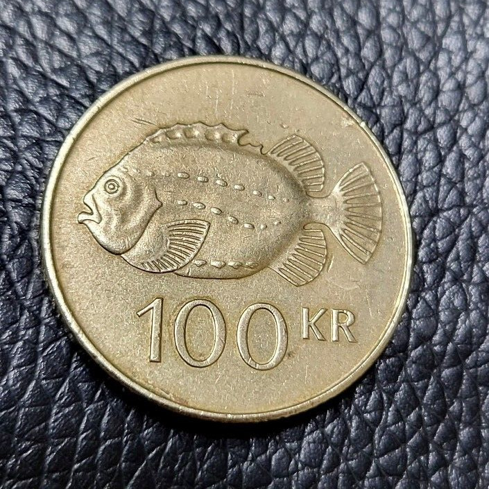 Read more about the article 2001 ICELAND 100 Kronur Coin