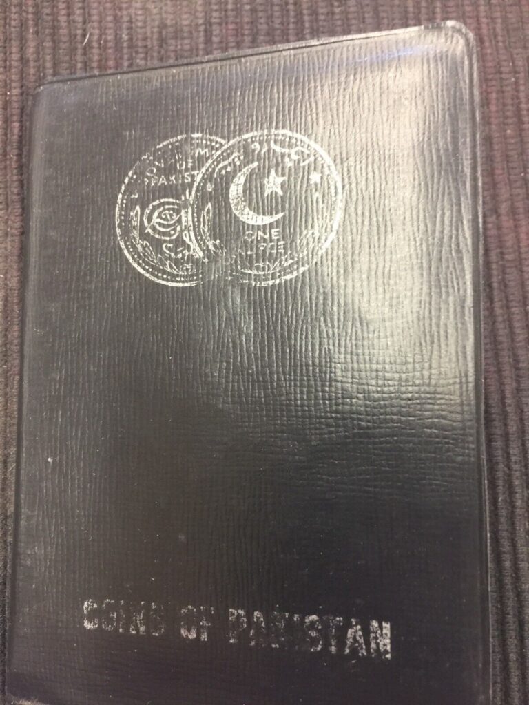 Read more about the article 1948 Pakistan First Official Mint Set 7 Coins Original Black Wallet Lahore Mint