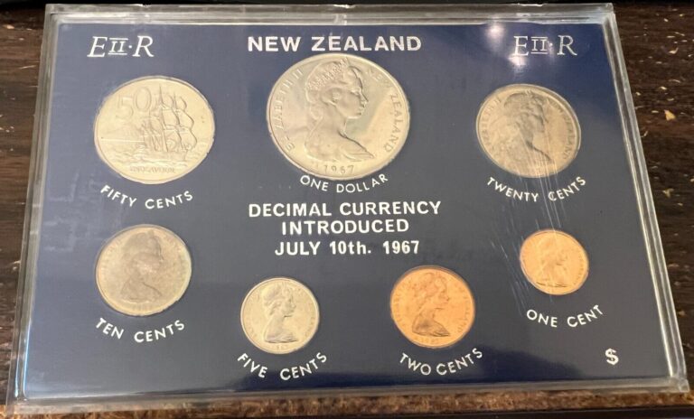 Read more about the article New Zealand 1967 decimal 7 piece uncirculated set in hard case