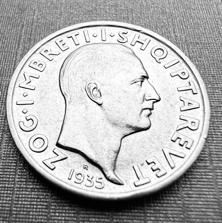 Read more about the article 1 FRANG ARI SILVER COIN ALBANIA 1935 VF