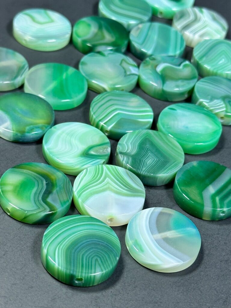 Read more about the article NATURAL Green Botswana Agate Gemstone Bead 25mm 30mm Coin Shape Loose Beads