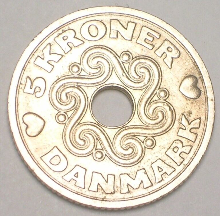 Read more about the article 1990 Denmark Danish 5 Kroner Royal Monogram Coin XF