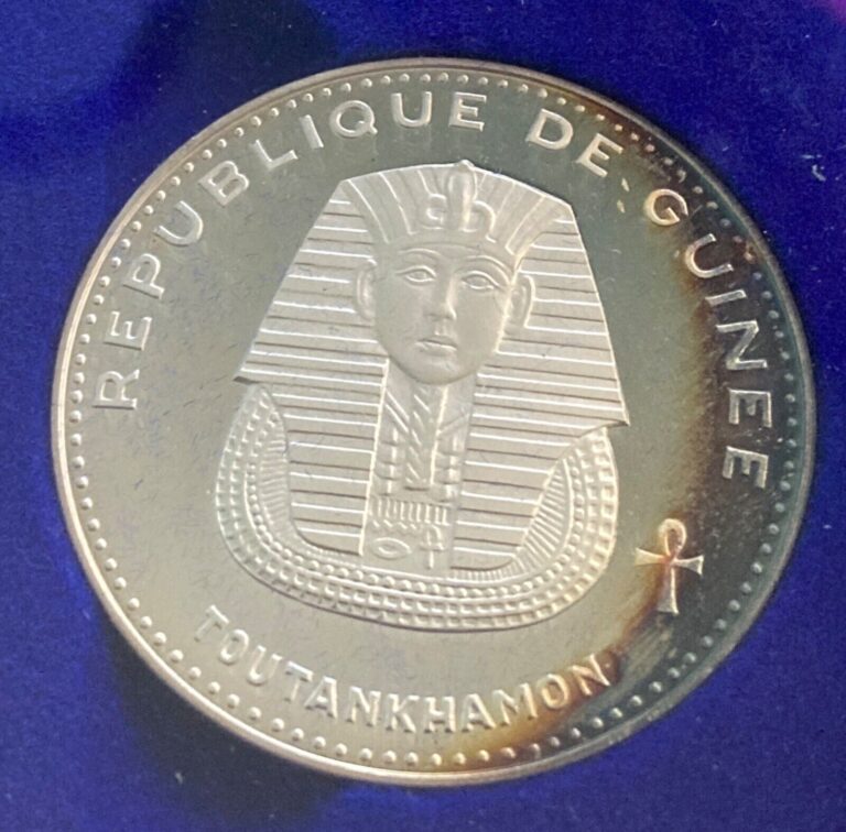 Read more about the article GUINEA 1970 Ancient Egypt 500 Franc 29 Gram SILVER 7 COIN Proof Set plus a singl