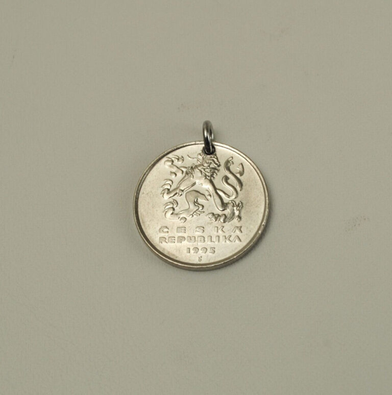 Read more about the article Czech Republic Coin Charm Pendant 1995 Czech Lion Coin