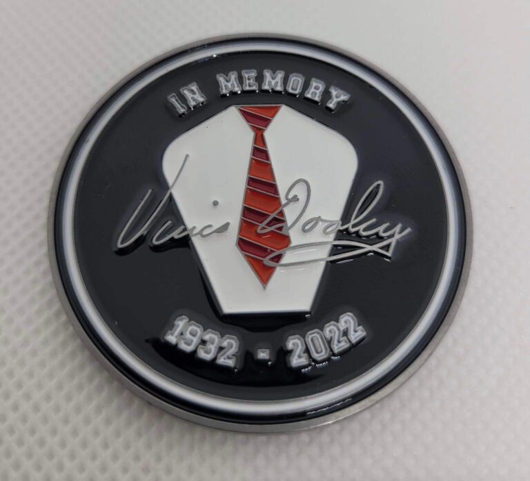 Read more about the article 2022 Georgia Bulldogs Vince Dooley In Memory Of Commemorative 2″ Coin