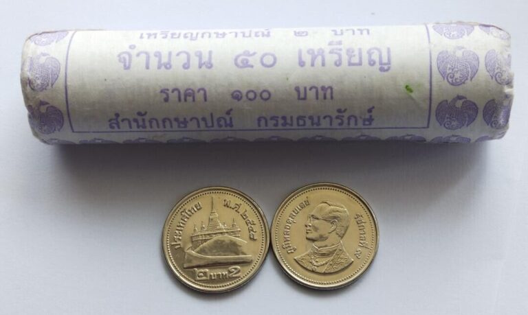 Read more about the article Thailand 2005 Thai Mint Sealed Roll of 50 Unc 2 Baht Coins Rama 9 Wat Saket 2548
