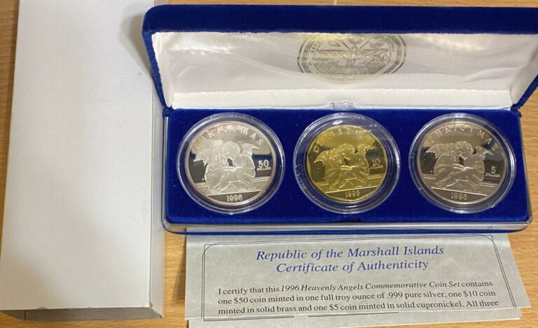 Read more about the article MARSHALL ISLANDS CHRISTMAS SET~3 COINS~ SILVER BRASS and COPPER-NICKEL~COA and BOX