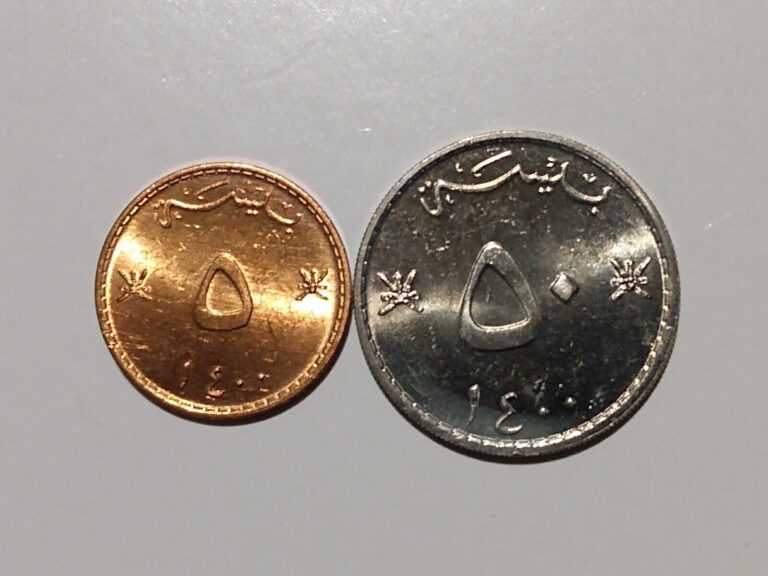 Read more about the article 1980 OMAN 5 and 50 BAISA COINS UNC  BRONZE and COPPER NICKEL