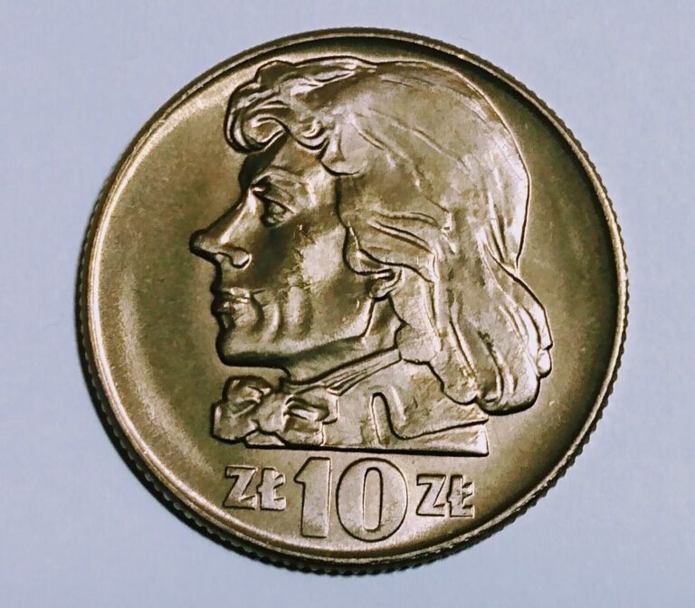 Read more about the article 1966 POLAND 10 ZLOTY UNC bagmarks on face attractive toning COPPER NICKEL COIN