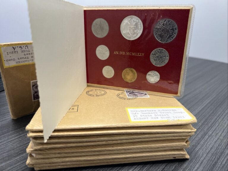 Read more about the article 1975 Vatican City 8 Coin Silver Mint Set