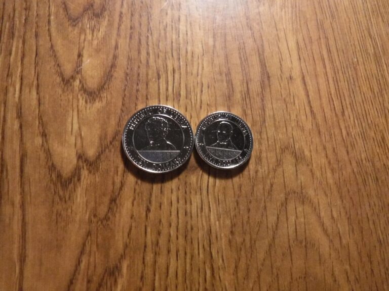 Read more about the article LIBERIA 5 and 10 DOLLAR 2022 UNCIRULATED TWO COINS (T90)