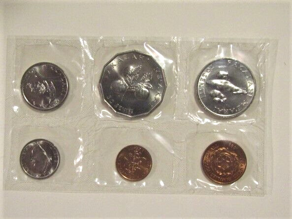 Read more about the article 1981 TONGA 6 Coins F.A.O. 1 2 5 10 20 50  Seniti unc Sealed Coin Set