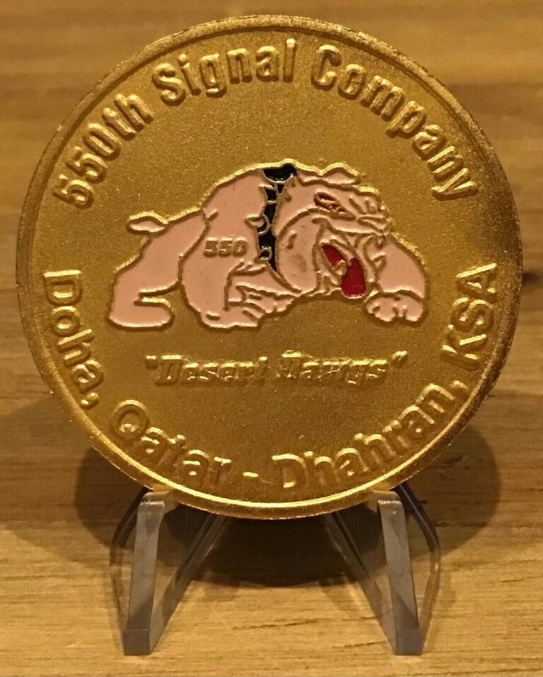 Read more about the article Rare 550th Signal Company Doha  Qatar Dhahran Voice of the Desert Challenge Coin