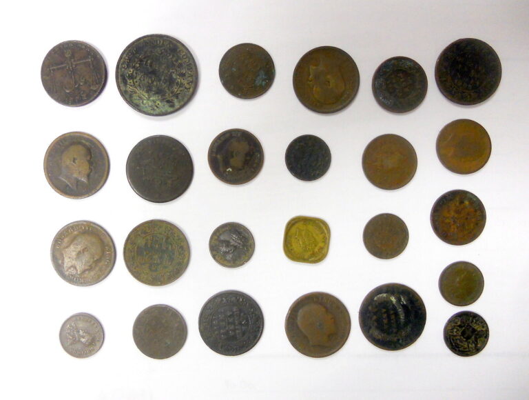 Read more about the article India Mixed Lot of Anna Coins 1832 -1936 Never Cleaned Really Nice Group of Coin