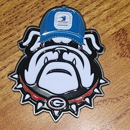 Read more about the article UGA STETSON BENNETT BULLDOG WITH MAILMAN HAT COIN W/2022 SCHEDULE WITH SCORES