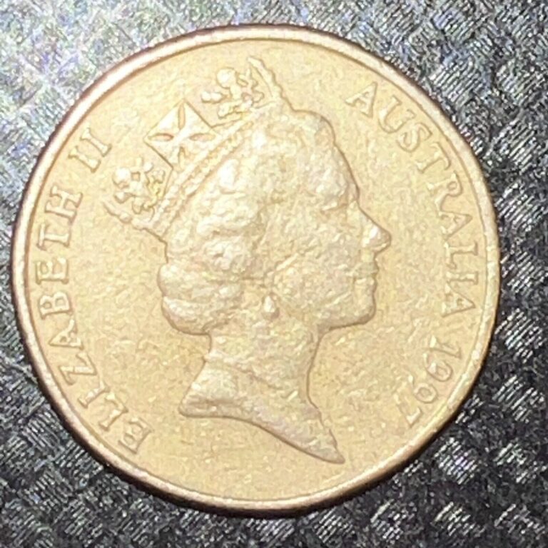 Read more about the article AUSTRALIAN 1997  $1 Coin Sir Charles Kingsford Smith Queen Elizabeth II