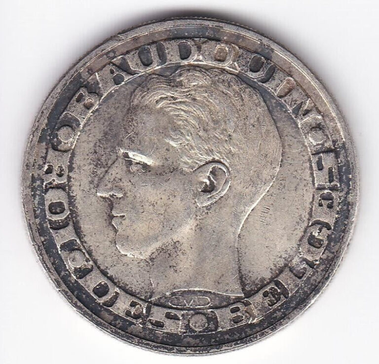 Read more about the article 1958 Belgium 50 Francs Large SILVER COIN FROSTY LUSTER / TONE RARE “BELGES”
