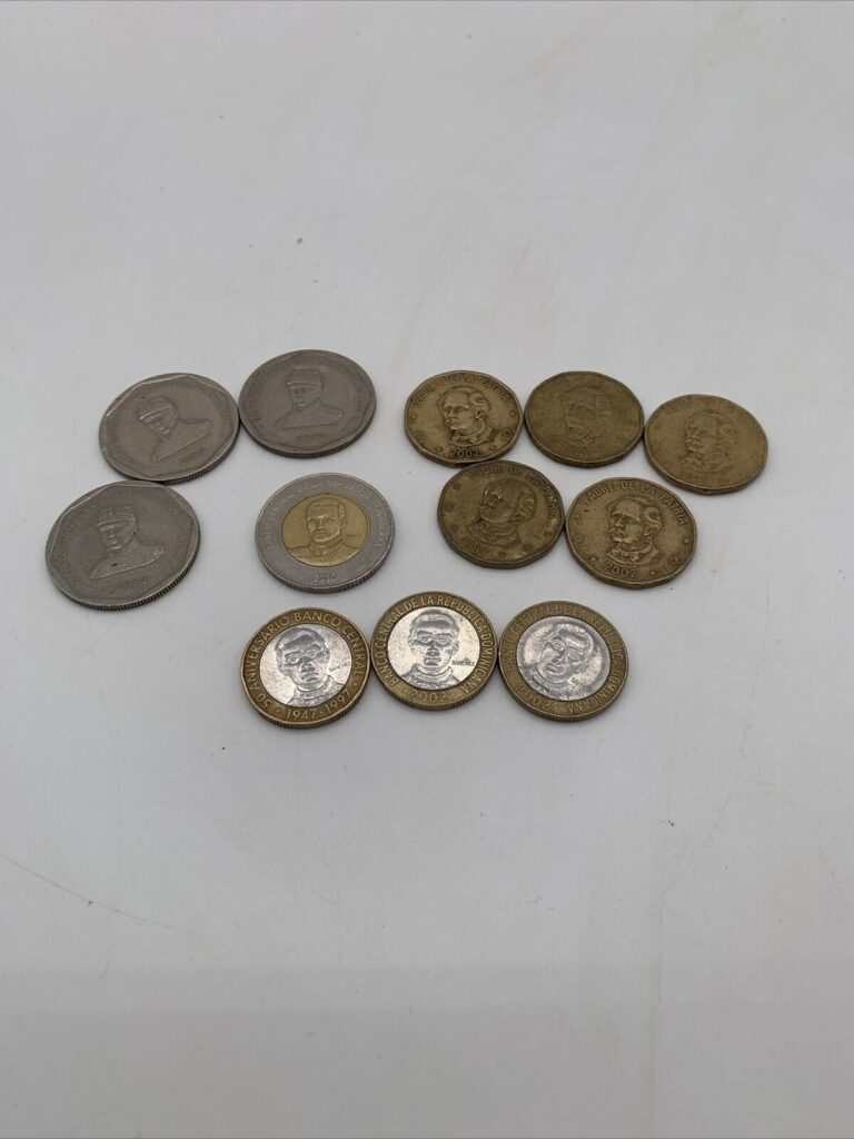 Read more about the article Lot of 12 Dominican Republic Coins. 1  5  10  25 Peso Coins. 1991-2010