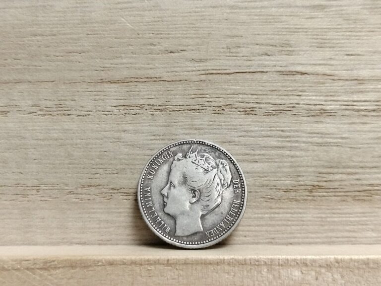Read more about the article 1900 1/4 Gulden Curacao Silver Coin