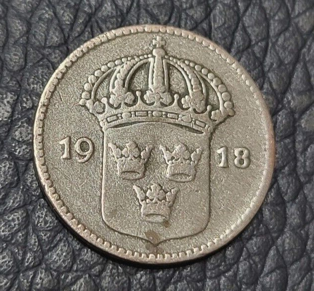 Read more about the article 1918 Sweden 10 Öre Billon (.400 silver) Coin