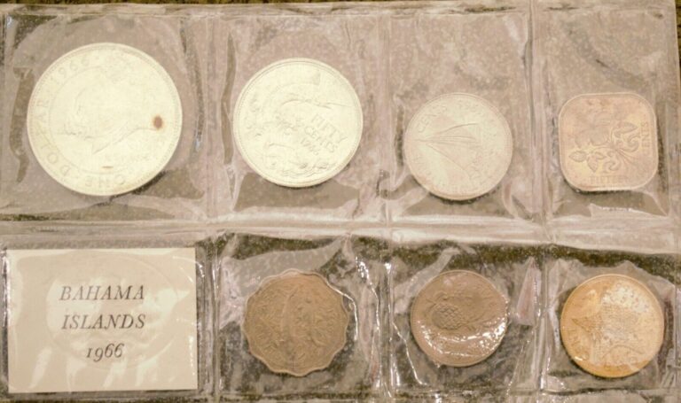 Read more about the article 1966 Bahama Islands 7 Coin Mint Set. With 2 Silver Coins.