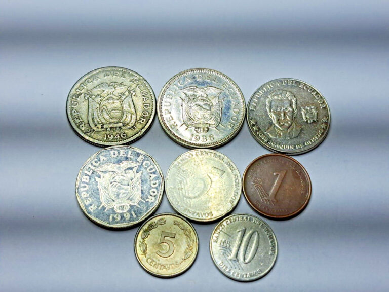 Read more about the article Ecuador  Mix Lot Of 8 Coins CIR. # 1