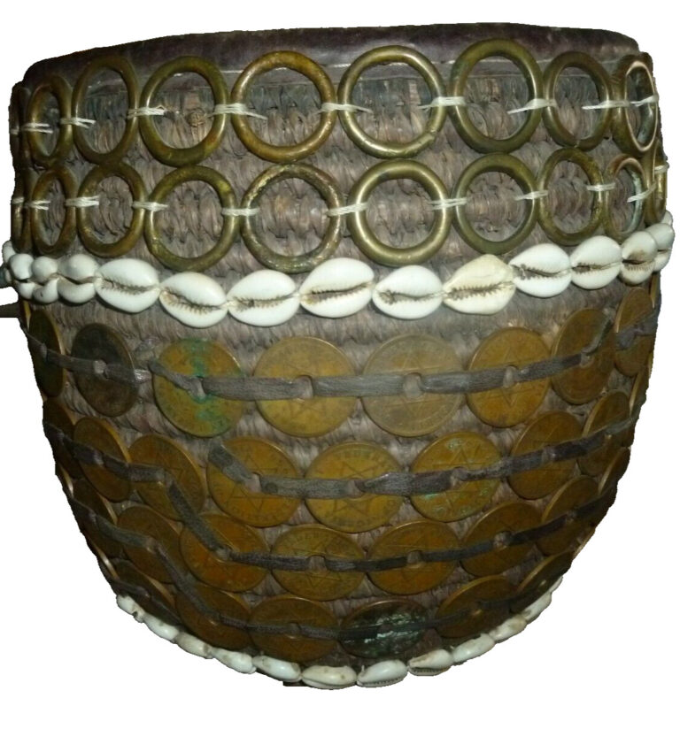 Read more about the article Antique Yoruba African Tribal Basket Cowrie Shell Leather Coins Nigeria LARGE