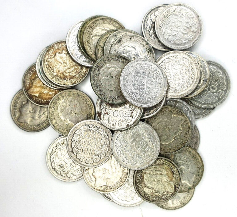 Read more about the article Netherlands 10 Cents Lot of 1 Random 1926 – 1945 Silver coin Ag Investment MIX
