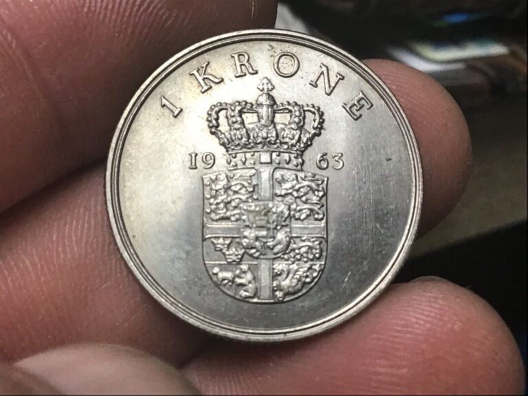 Read more about the article 1963 or 1962 DENMARK1 KRONER COIN – LARGE 33MM  1 coin