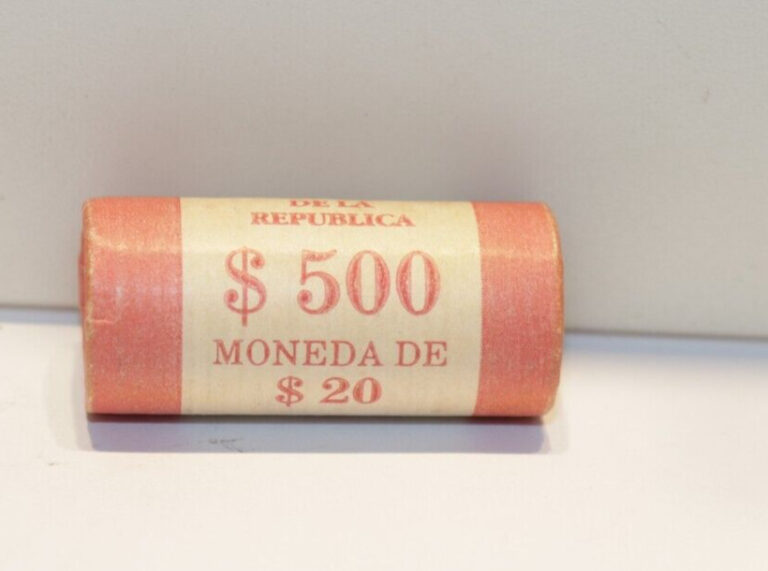 Read more about the article 1989 20 Pesos Republica De Colombia 25-Coin Bank Roll