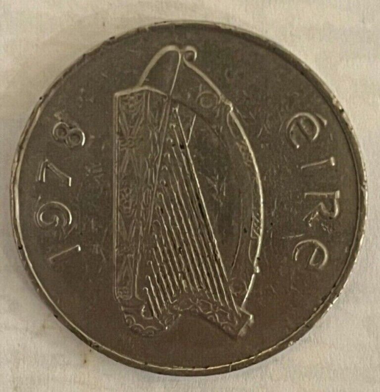 Read more about the article 1978 Ireland 10 pence Salmon Fish and Irish Harp Coin.  Large coin