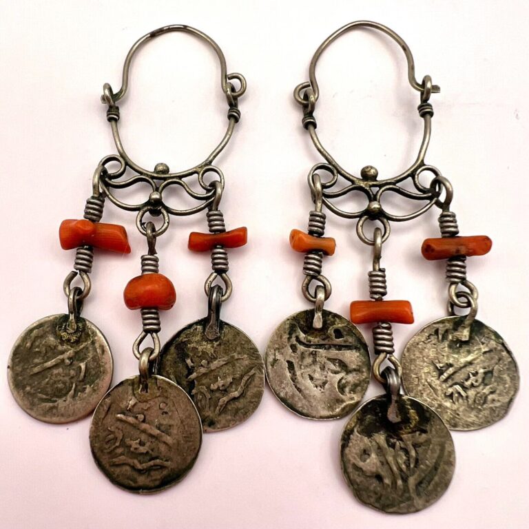 Read more about the article Antique Ethnic Bedouin Yemen Silver Brass Coins and Coral Handmade Earrings 10 gr